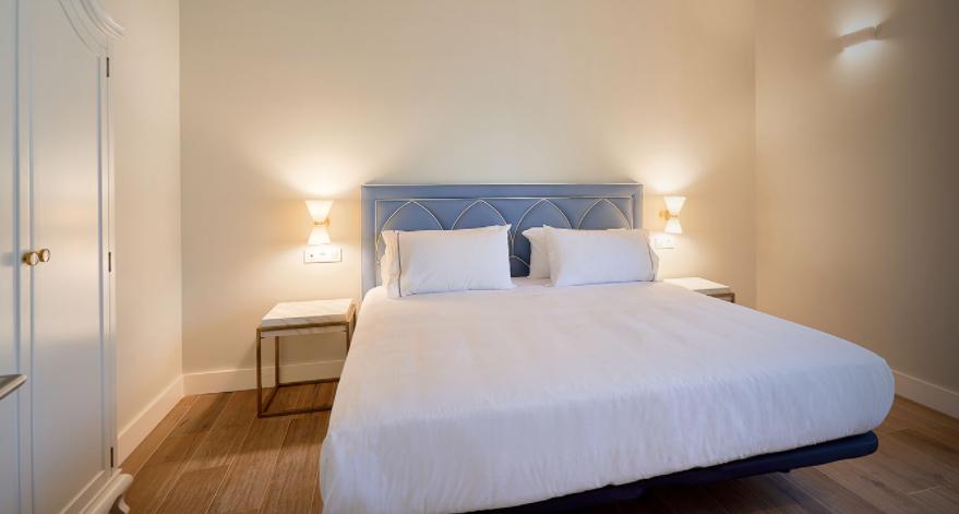 Tandem Palacio Veedor De Galeras Suites Cadiz Exterior photo