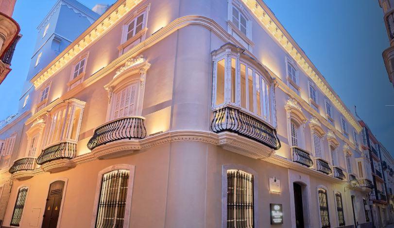 Tandem Palacio Veedor De Galeras Suites Cadiz Exterior photo