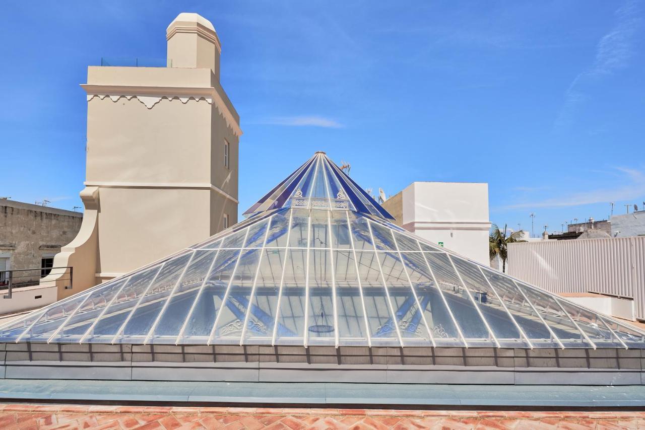 Tandem Palacio Veedor De Galeras Suites Cadiz Exterior photo