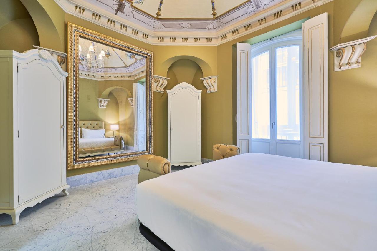 Tandem Palacio Veedor De Galeras Suites Cadiz Exterior photo
